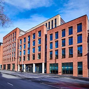 Modern Ensuite Bedrooms With Shared Kitchen At York House In For Students Only Nottingham