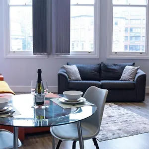 Spacious In Centre - Free Parking Nottingham